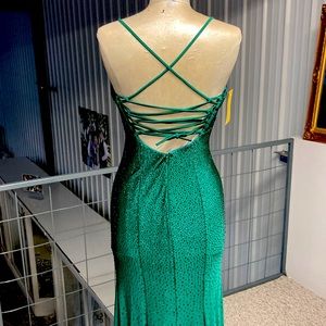 Hunter green emerald stretch fitted prom dress formal rhinestones corset back